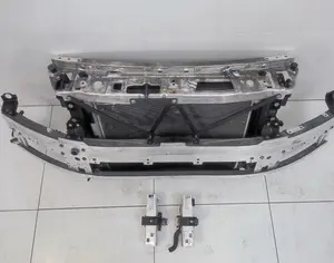 MERCEDES-BENZ C 300 2021-2026 - 2
