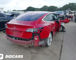 TESLA Model 3 2022 0.1 - 3