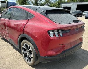 FORD Mustang Mach-E 2023 1.0 - 5