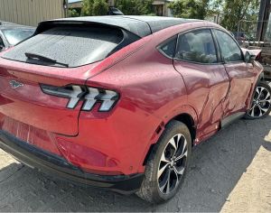 FORD Mustang Mach-E 2023 1.0 - 6