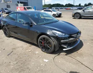TESLA Model 3 2021 6.4 - 2