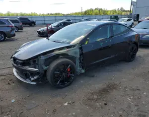 TESLA Model 3 2021 6.4 - 6