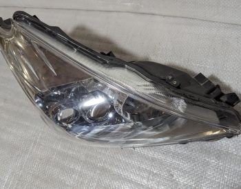 TOYOTA Prius V 2011-2014 - 4