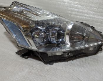 TOYOTA Prius V 2011-2014 - 6