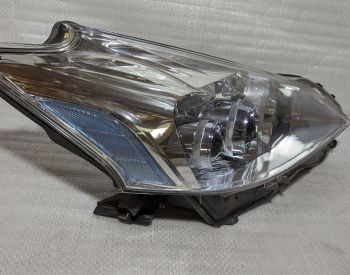TOYOTA Prius V 2011-2014 - 7