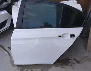 BMW 320 2011-2018 - 1
