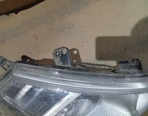 NISSAN Versa 2007-2012 - 3