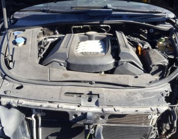 VOLKSWAGEN Touareg 2005 5.0 - 12
