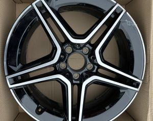 R18 MERCEDES-BENZ GLB 35 AMG 2021-2025