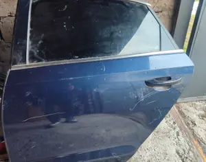 VOLKSWAGEN Passat 2011-2016 - 2