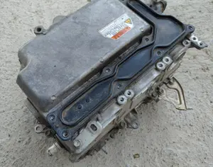 Toyota Prius-ის ჰიბრიდული სისტემის ინვერტორი