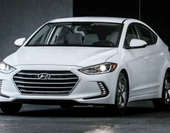 HYUNDAI Elantra 2017-2020 - 4