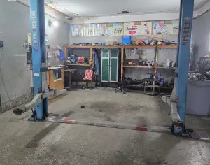 იყიდება მეორადი ავტომობილის ამწე