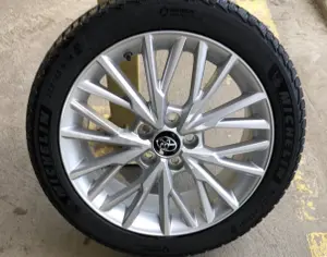 R18.4 TOYOTA Camry 2017-2026