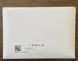 TESLA Model 3 - 8