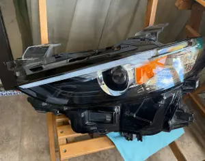 MAZDA Mazda 3 2025