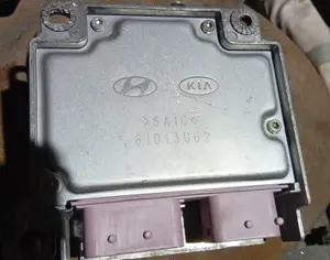 HYUNDAI Elantra 2016-2018 - 2