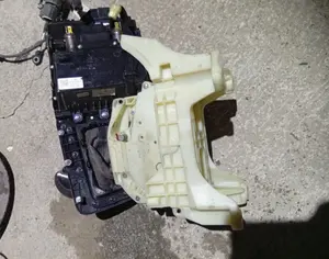 HYUNDAI Elantra 2016-2018 - 3
