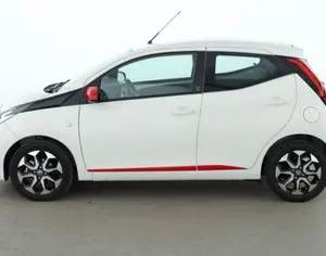 R15 TOYOTA Yaris 2008-2026 - 4