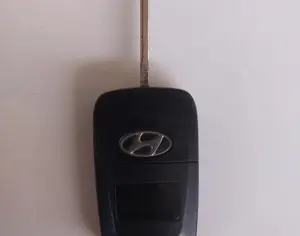 HYUNDAI Elantra - 1