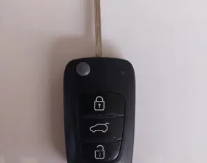 HYUNDAI Elantra - 2