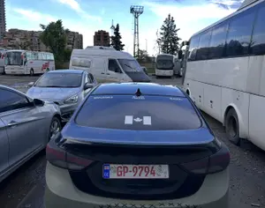 HYUNDAI Elantra 2015 1.8 - 2