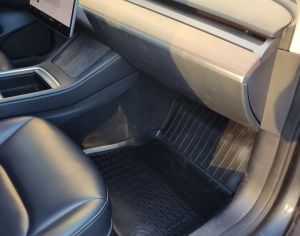 TESLA Model 3 1966-2026 - 5