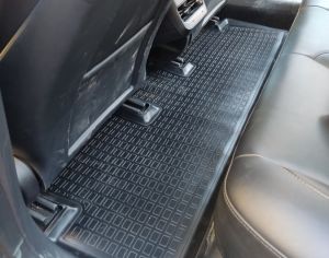 TESLA Model 3 1966-2026 - 7