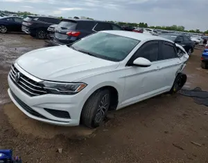 VOLKSWAGEN Jetta 2020 1.4 - 3