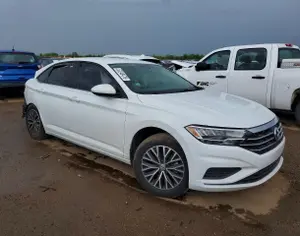 VOLKSWAGEN Jetta 2020 1.4 - 4