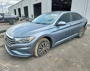 VOLKSWAGEN Jetta 2020 1.4 - 2