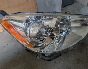 TOYOTA Prius C 2012-2014 - 8