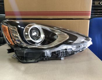 TOYOTA Prius C 2014-2017 - 3
