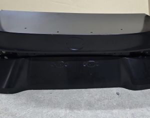 LEXUS IS 200 2021-2025 - 2