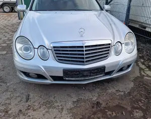 MERCEDES-BENZ E 220 2006 2.2 - 4