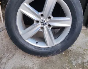 R19 VOLKSWAGEN Touareg 2011 - 1
