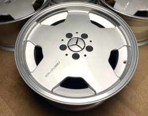 R18 MERCEDES-BENZ E 500 1982-2015 - 2