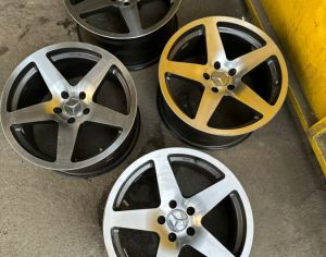 R18 MERCEDES-BENZ E 550 1982-2015 - 1