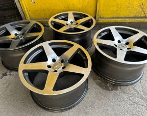 R18 MERCEDES-BENZ E 550 1982-2015 - 4
