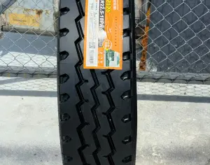 Front axle tire 315/80/R22.5