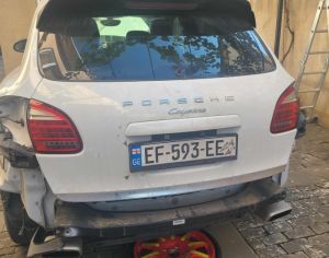 PORSCHE Cayenne 2010-2015 - 1