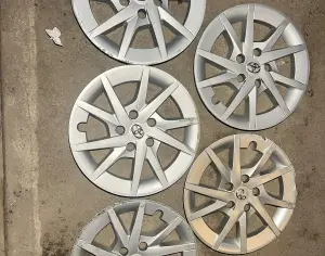 TOYOTA Prius V 2011-2025 - 2