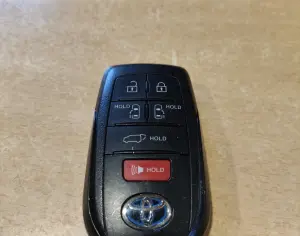 TOYOTA Sienna - 1