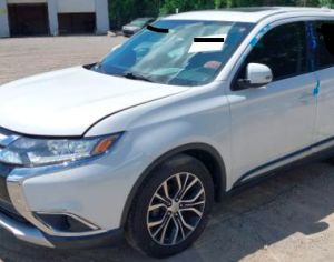 MITSUBISHI Outlander 2016 2.4 - 3