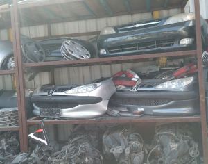 PEUGEOT 308 2008-2012 - 4