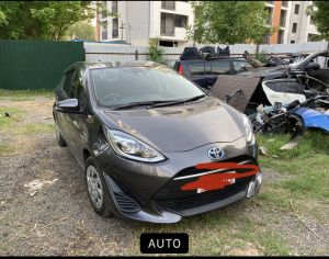TOYOTA Prius C 2012 1.5 - 1