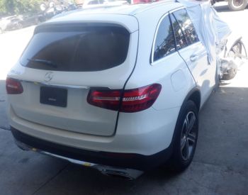 MERCEDES-BENZ GLC 300 2017 2.0 - 7