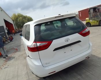 TOYOTA Sienna 2011-2020 - 1