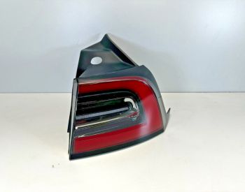 TESLA Model Y 2017-2023 - 1