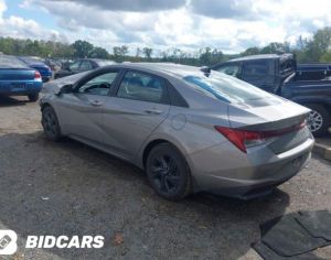 HYUNDAI Elantra 2022 2.0 - 8